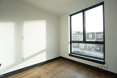 Rented by Rennit Inc.