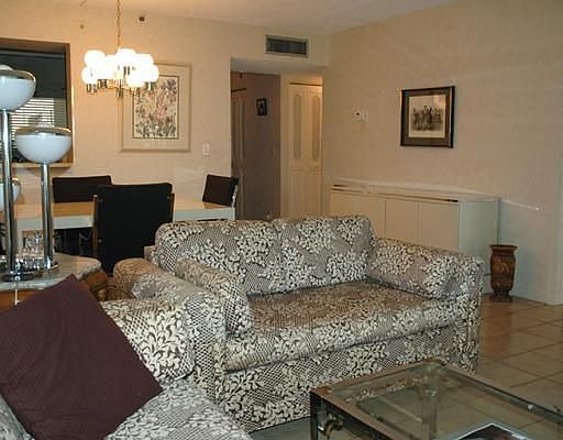 Living/Dining Area