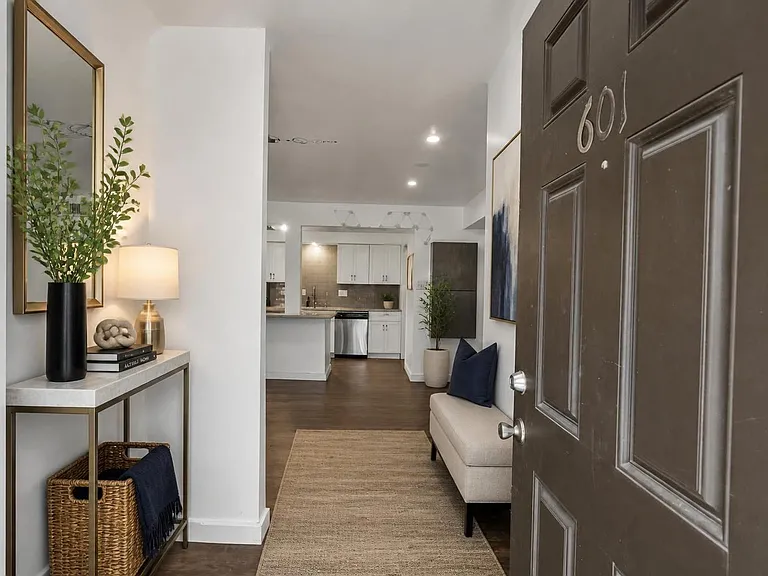 351 N Post Oak Ln #601 — Photo 12