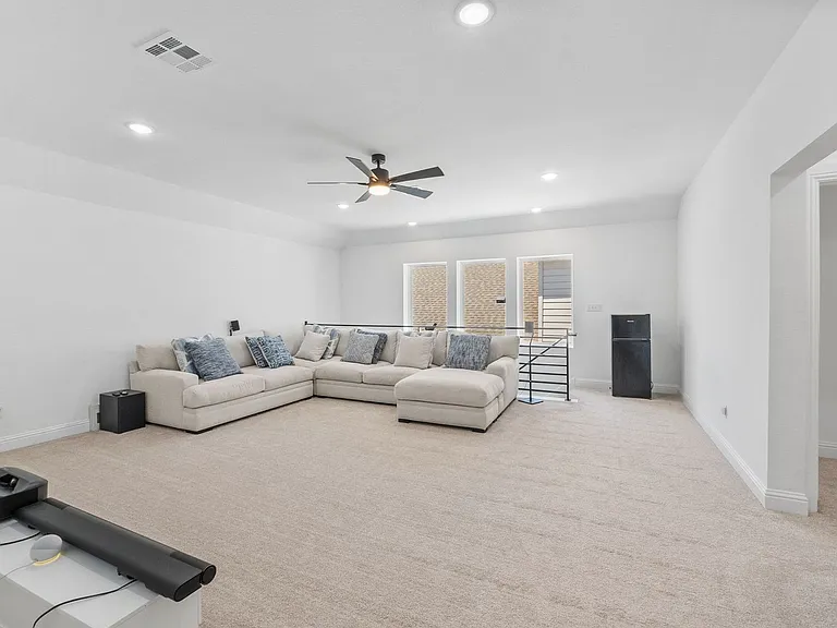 125 Plainsman Ln — Photo 29