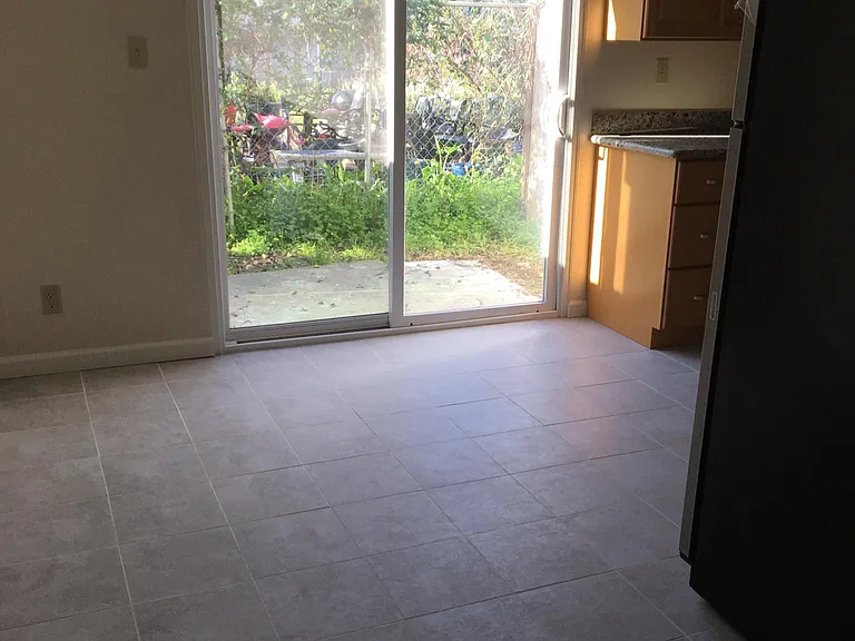 3801 Maybelle Ave #6 — Photo 8