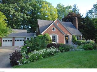 125 Berkley Rd, Elyria, OH 44035