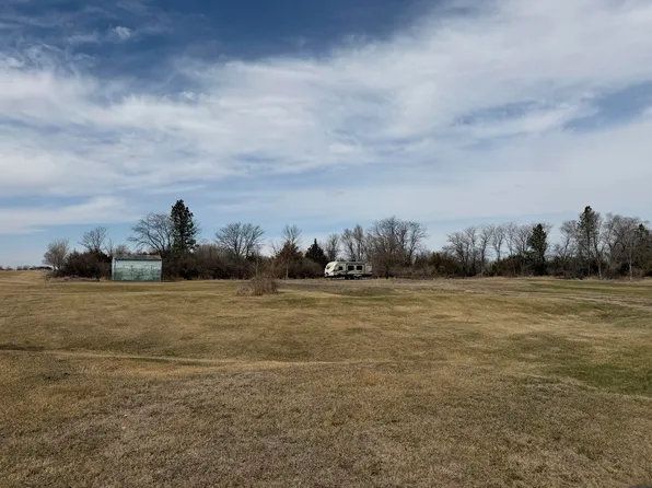 4055 Illinois Ave SW, Huron, SD 57350