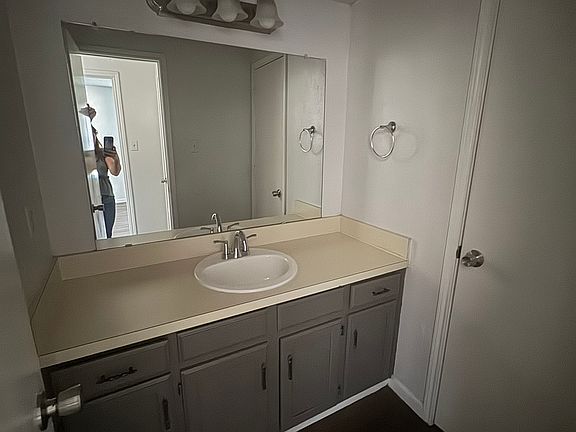 bathroom vanity