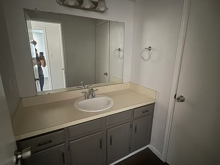 bathroom vanity