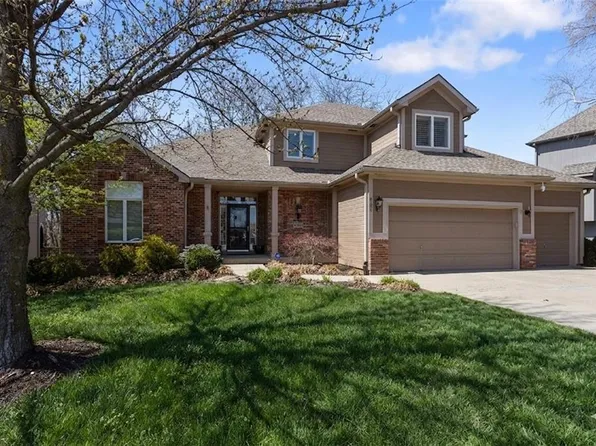 6180 N Nevada Ave, Kansas City, MO 64152