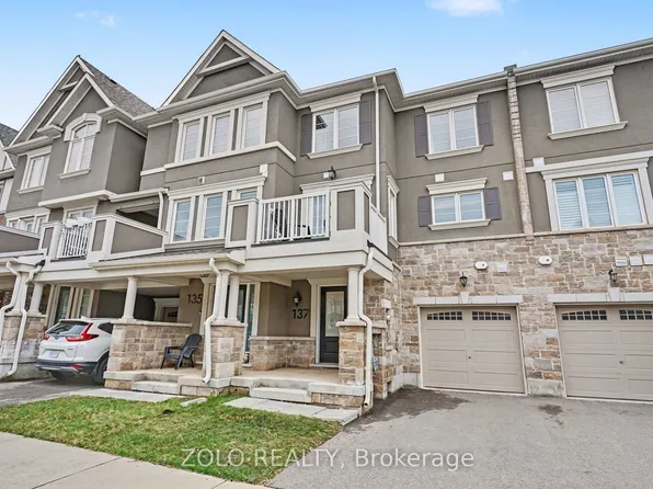 137 Christopher Rd, Oakville, ON L6H 0X9