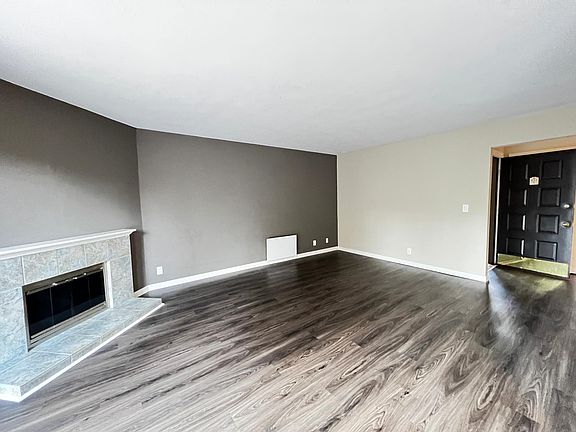 2nd image of 10506 NE 32nd Pl APT G103