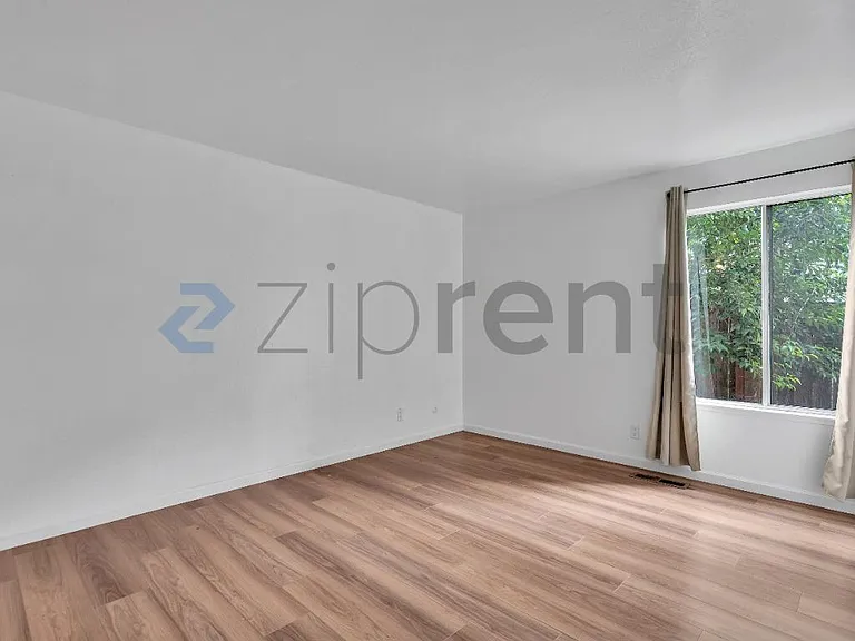 51 Massolo Dr #C — Photo 21