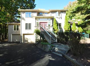 146 Riverbend Ter, East Stroudsburg, PA