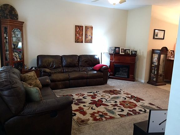 4th image of 1745 SW Paloma Ct
