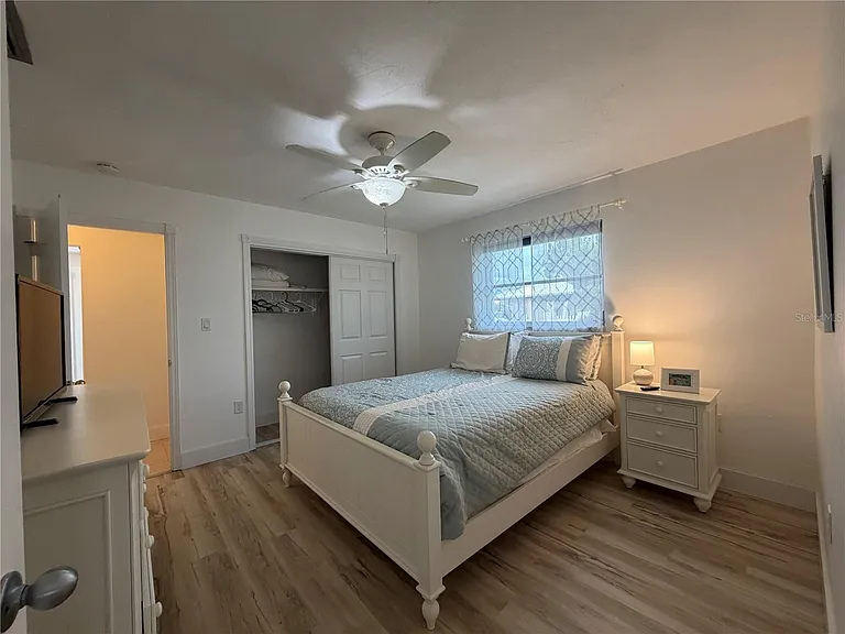 732 Santa Margerita Ln — Photo 5