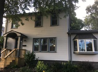 756 Chicago St, Valparaiso, IN 46385