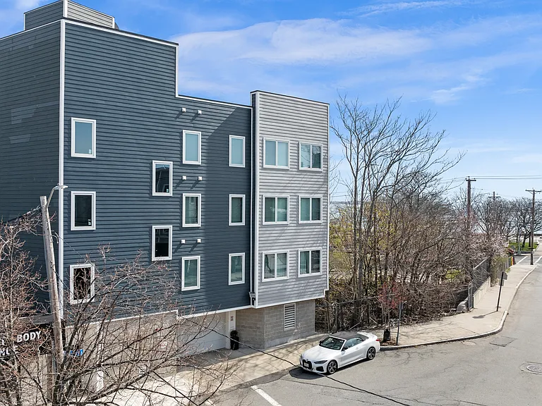 172 Kimball Ave #2 — Photo 25