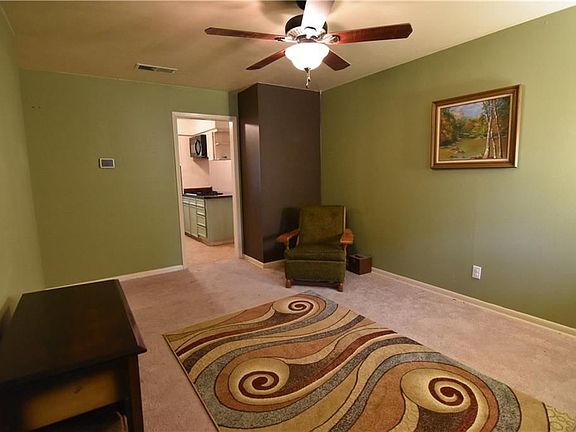 5th image of 504 Langley Ave