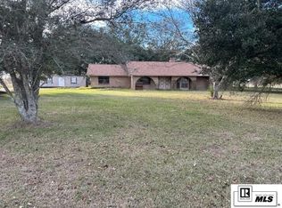 403 Howard Rd, Columbia, LA 71418
