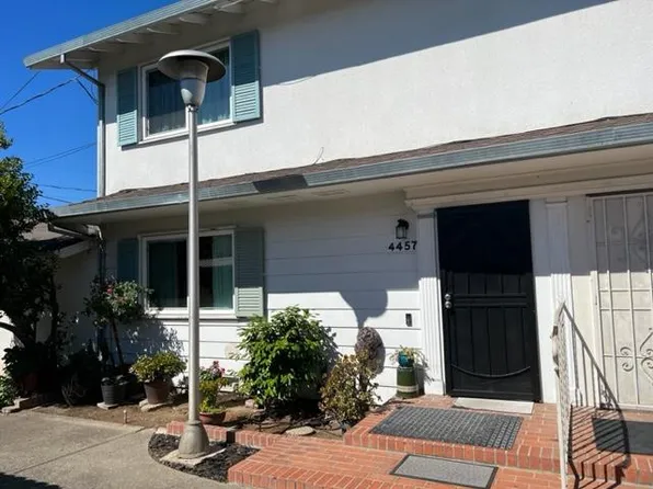 4457 Dorset St, Stockton, CA 95207