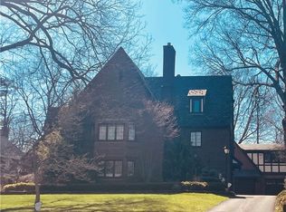 2890 W Park Blvd, Shaker Heights, OH 44120