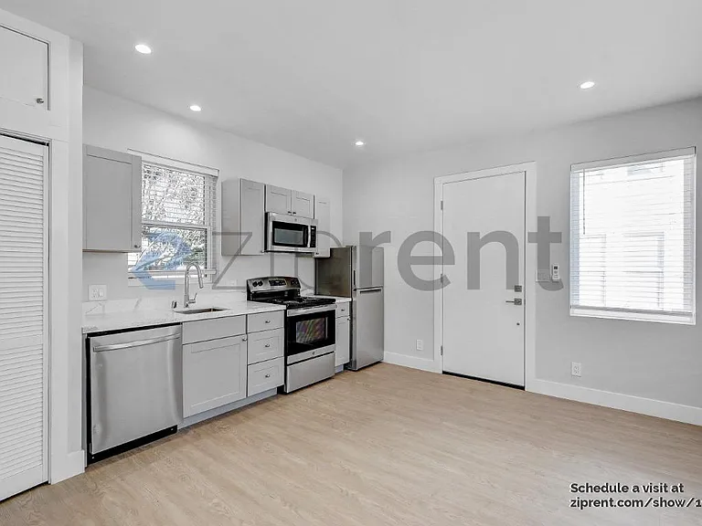 1559 9th Ave #A — Photo 4
