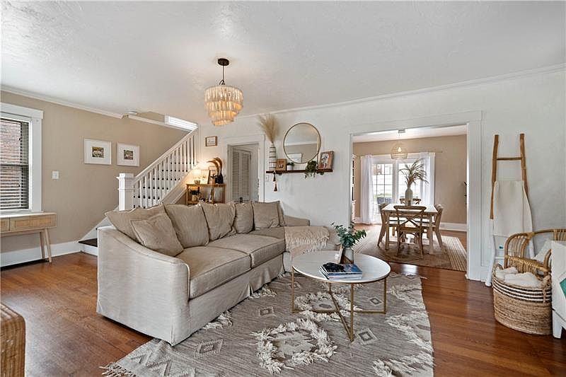 1028 Bank St, Bridgeville, PA 15017 Zillow