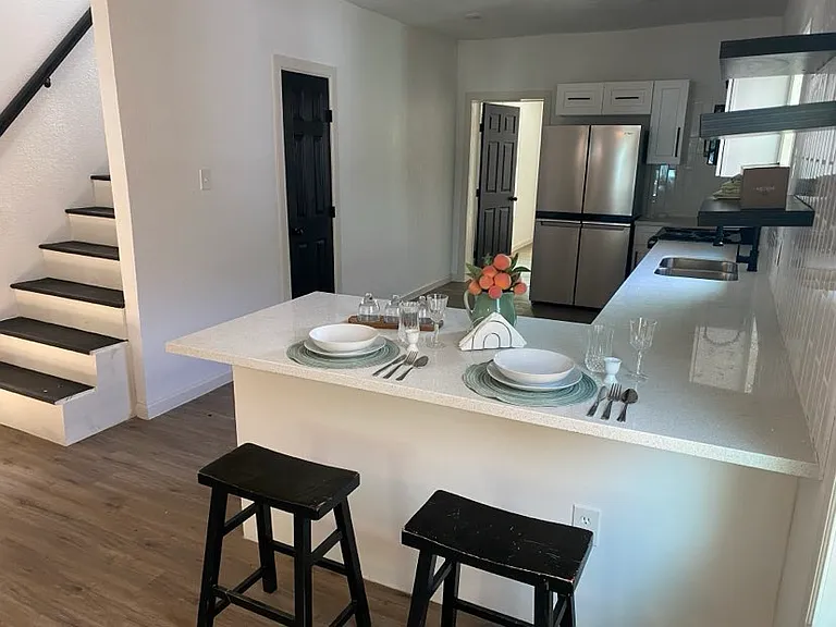 3914 Lamar St — Photo 10