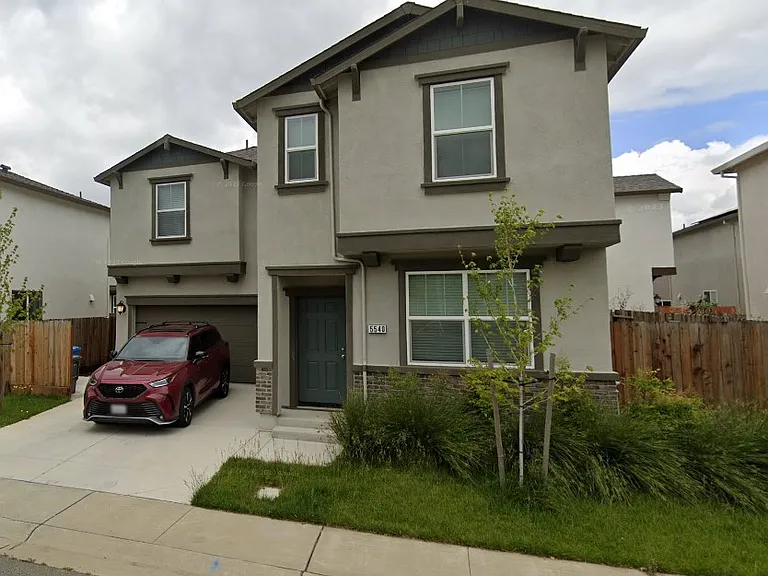 5540 Remington Way — Photo 1