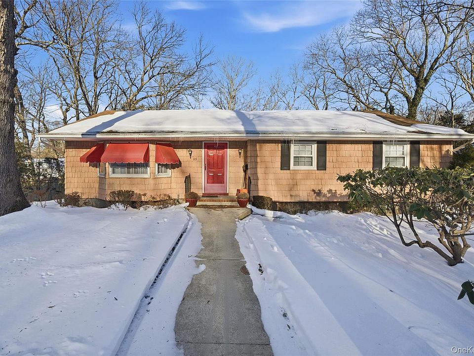 1st image of 115 Red Oak Court