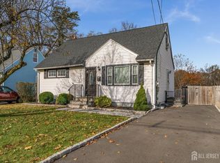 837 Voorhees Ave, Middlesex, NJ 08846