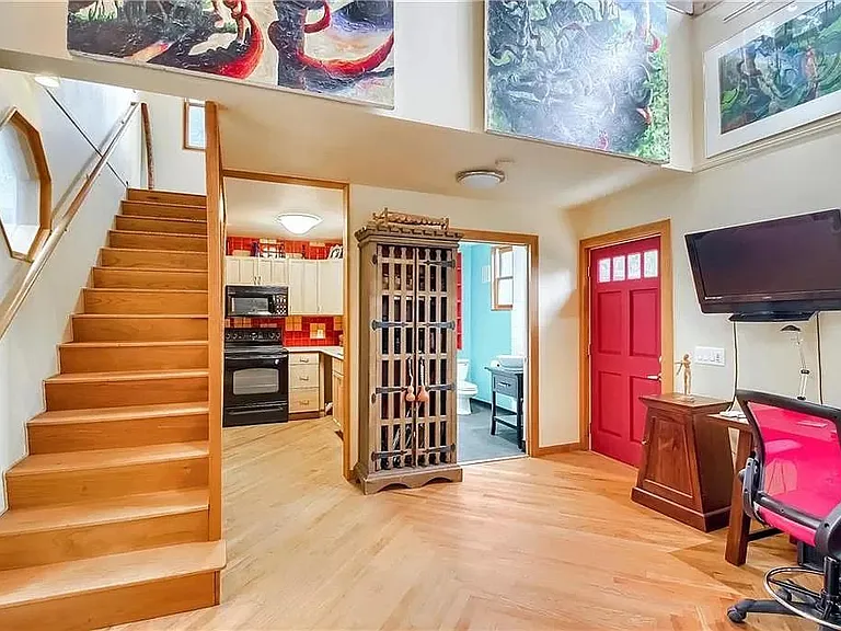 2401 Euclid Ave — Photo 12