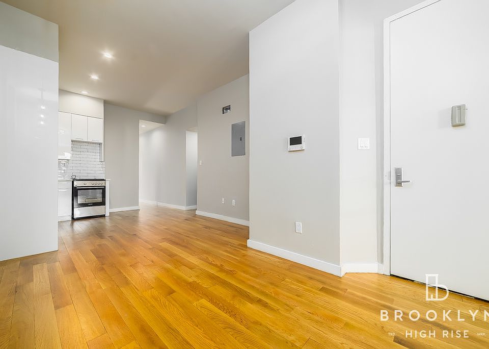 1st image of 694 Hancock St APT 1A