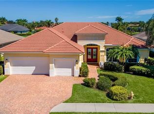 4915 Rustic Oaks Cir, Naples, FL 34105