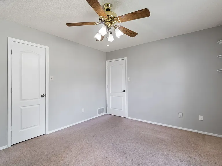 8808 Timberlyn Way — Photo 23