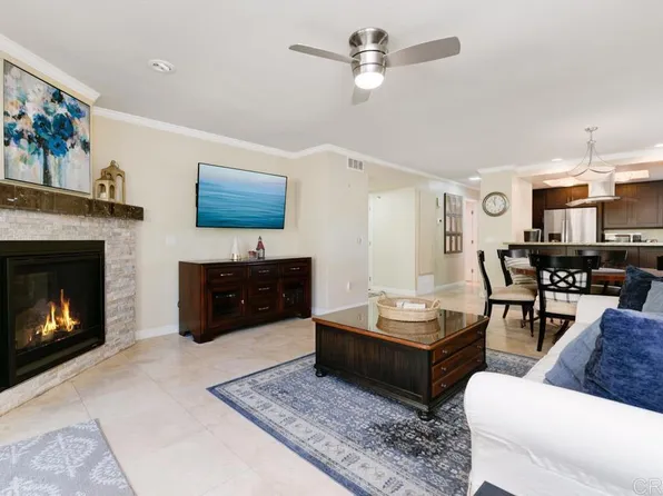 4833 Bella Pacific Row Unit 122, San Diego, CA 92109