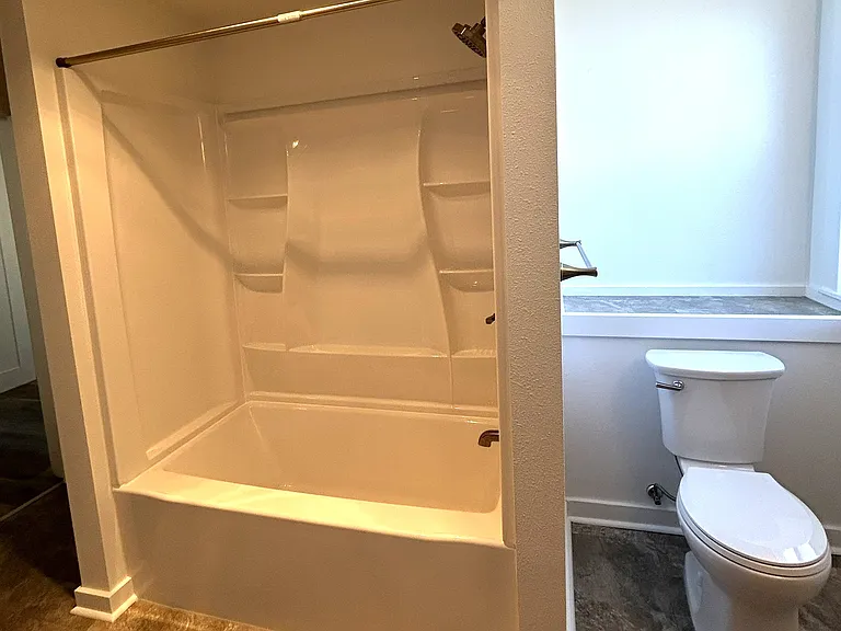 2307 Rockefeller Ave #2307 — Photo 10