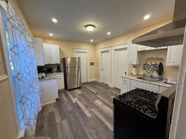 19 Dismonda St APT 2, Buffalo, NY 14210