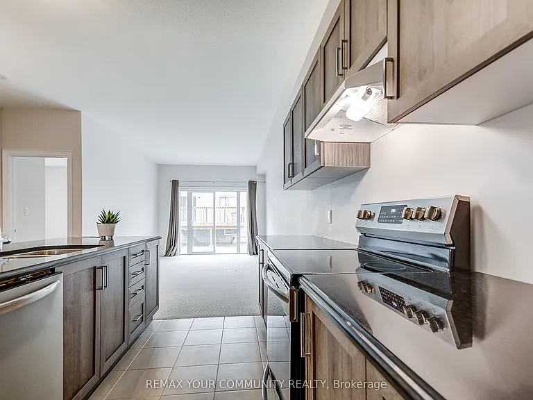 436 Viking St — Photo 6
