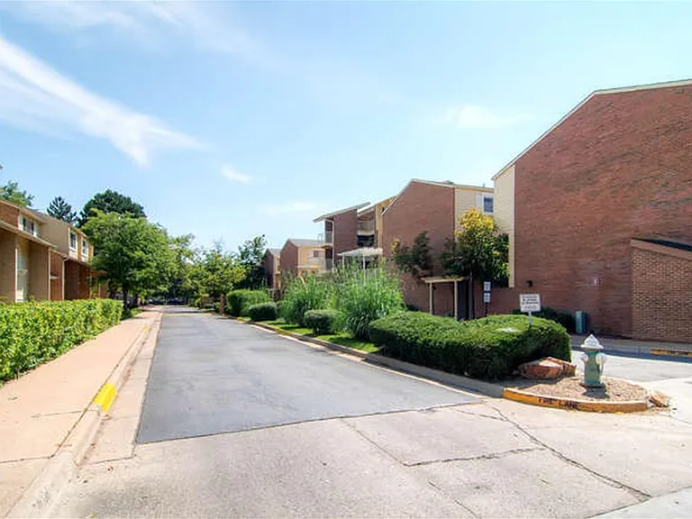 3000 Colorado Ave #H232 — Photo 13