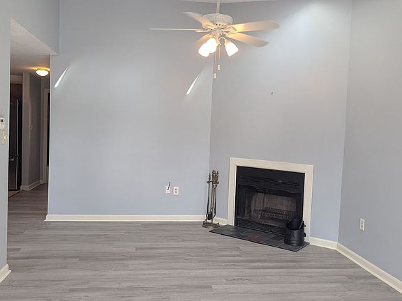 3rd image of 17 Coventry Rd