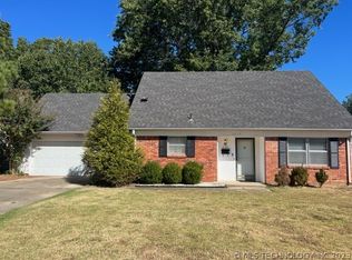 2614 Irving St, Muskogee, OK 74403