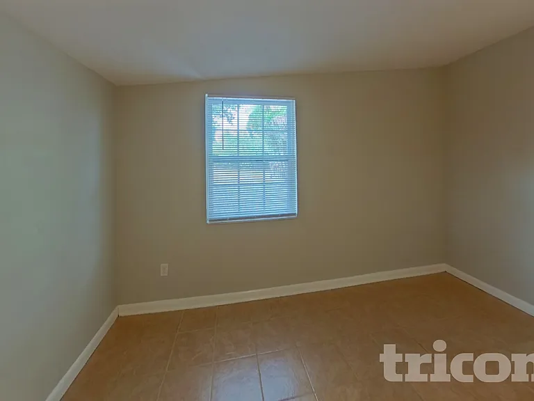 4313 W Bay Ave — Photo 8