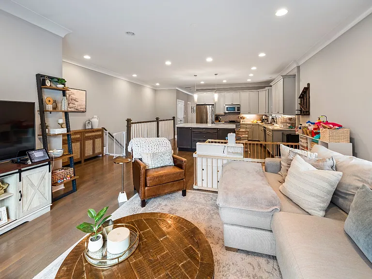 1513 W Diversey Pkwy #1517-1E — Photo 7