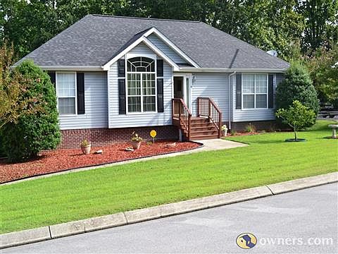 Custom home on Cul-de-sac