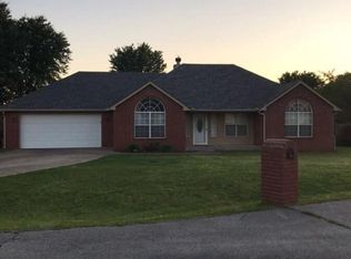 1104 S Hummingbird Ln, Skiatook, OK 74070