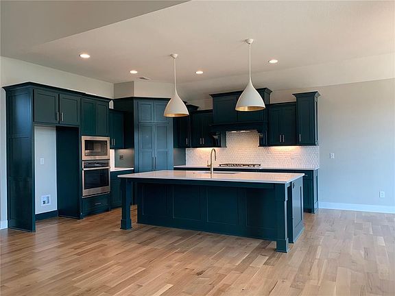 5th image of 3008 NE 92nd St