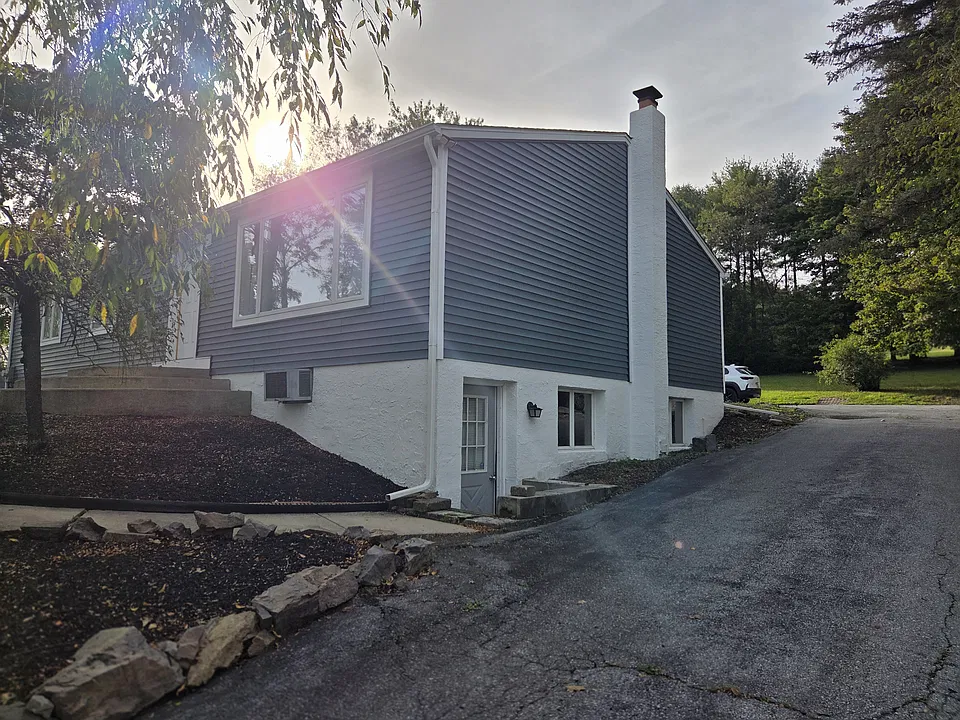 1117 Grosstown Rd