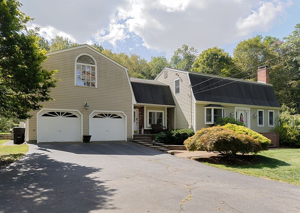 1st image of 16 Jackie Dr
