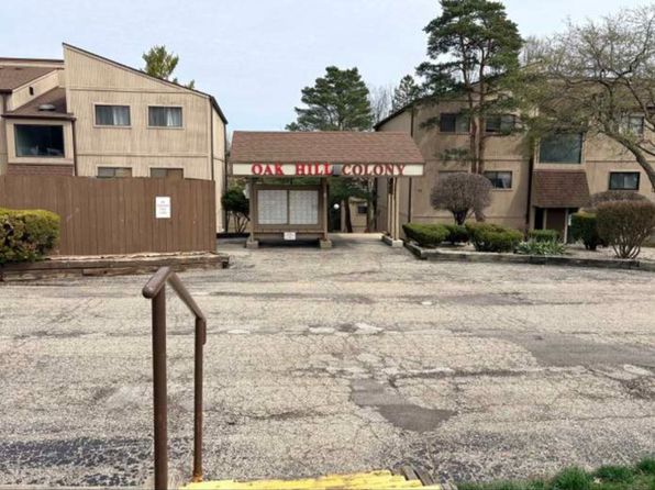 52 Oak Hill Colony APT 5