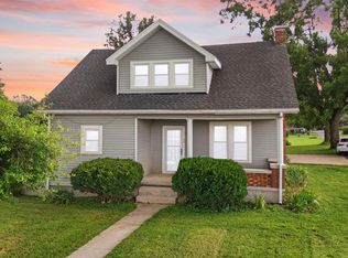 303 E 4th St, Smiths Grove, KY 42171