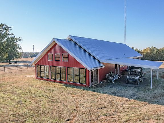 3rd image of 438 County Road 3334