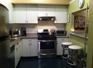 255 N 3rd St APT 2, Philadelphia, PA 19106